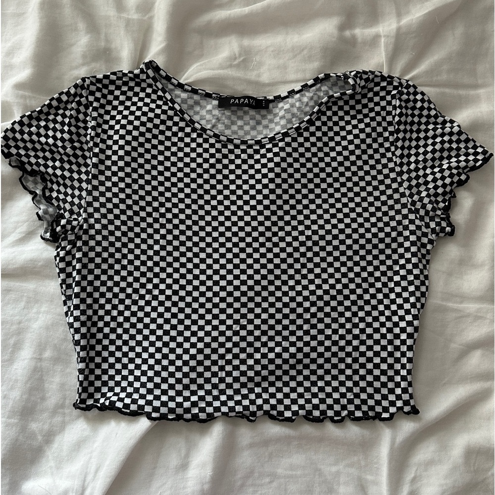black & white | checkered | crop top | 🖤🤍